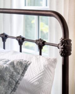 Picket Fence Iron Bed